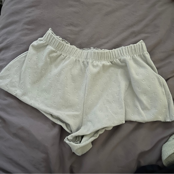 LOUNGE ruffle pj shorts - Picture 2 of 3